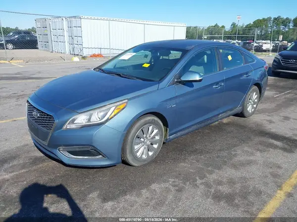 KMHE24L17GA038644 2016 HYUNDAI SONATA - Image 2