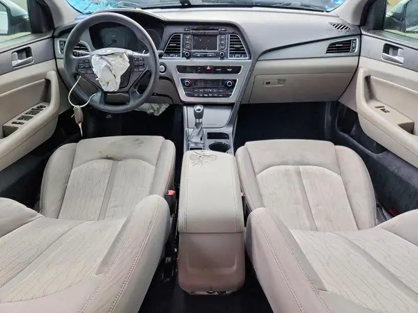 KMHE24L17GA042032 2016 HYUNDAI SONATA - Image 8