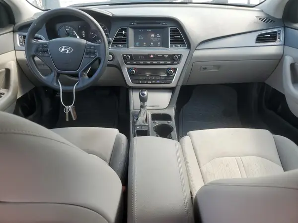 KMHE24L17HA046003 2020 HYUNDAI SONATA - Image 8