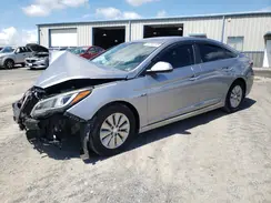 KMHE24L17HA046048 2017 HYUNDAI SONATA