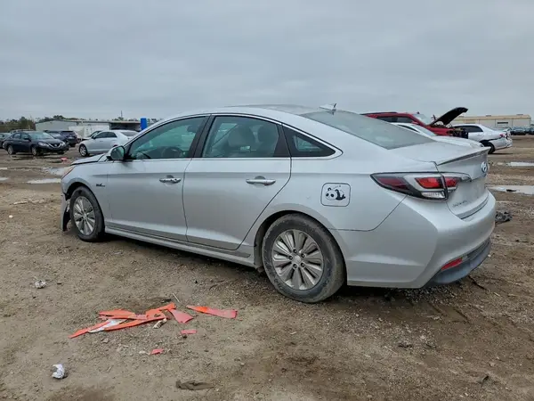 KMHE24L17HA048592 2017 HYUNDAI SONATA - Image 2