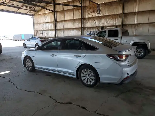KMHE24L17HA051105 2017 HYUNDAI SONATA - Image 2