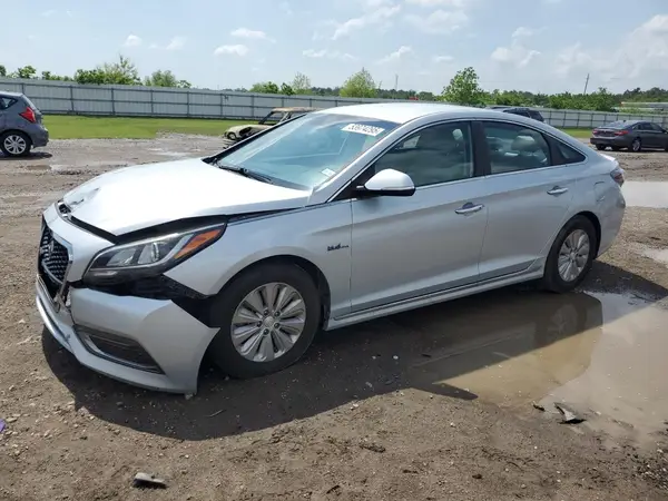 KMHE24L17HA055591 2017 HYUNDAI SONATA - Image 1