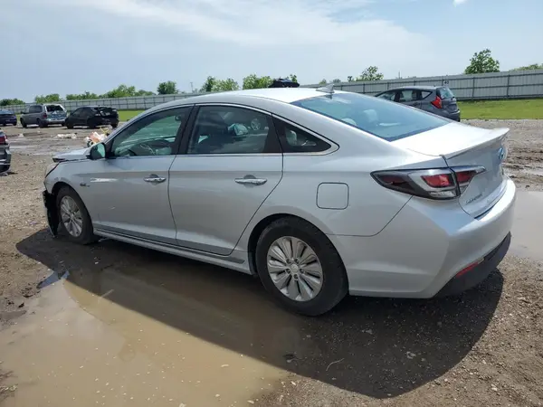KMHE24L17HA055591 2017 HYUNDAI SONATA - Image 2
