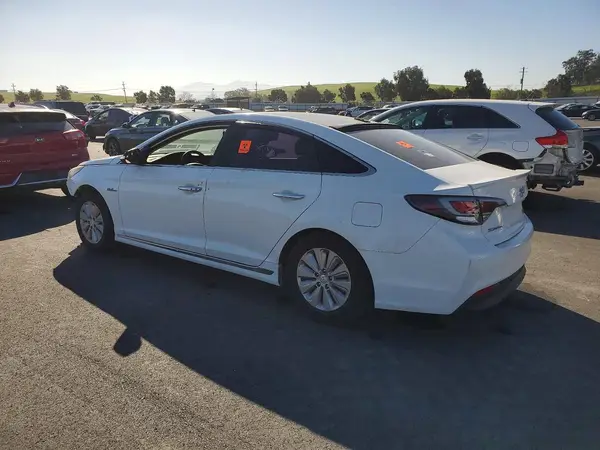 KMHE24L17HA058099 2017 HYUNDAI SONATA - Image 2