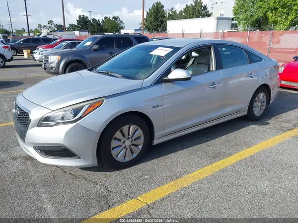 KMHE24L17HA059110 2017 HYUNDAI SONATA - Image 2