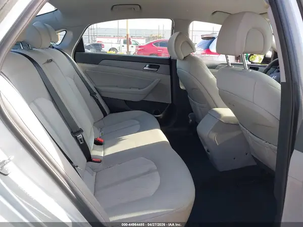 KMHE24L17HA059110 2017 HYUNDAI SONATA - Image 8
