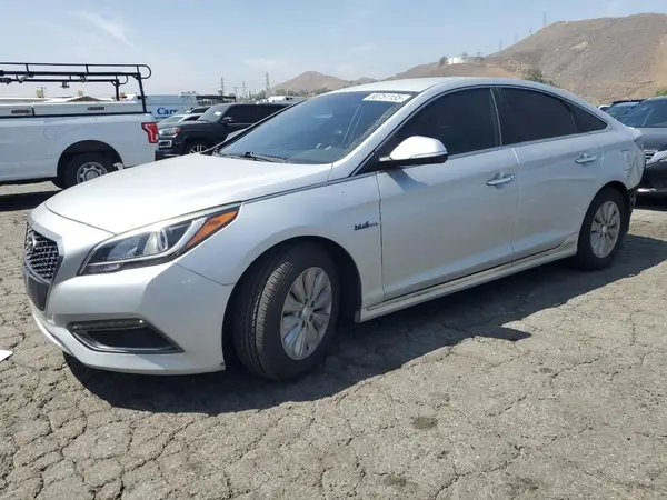 KMHE24L17HA059138 2017 HYUNDAI SONATA - Image 1