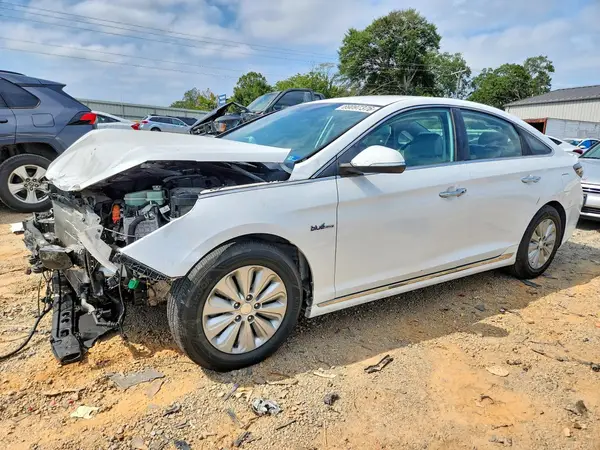 KMHE24L17HA059429 2017 HYUNDAI SONATA - Image 1