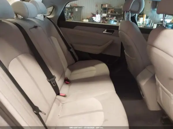 KMHE24L18GA011260 2016 HYUNDAI SONATA - Image 8