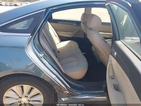 KMHE24L18GA016362 2016 HYUNDAI SONATA - Image 8