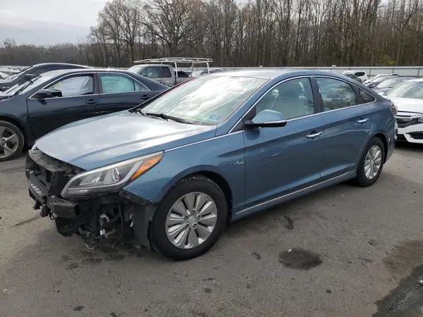 KMHE24L18GA023473 2016 HYUNDAI SONATA - Image 1