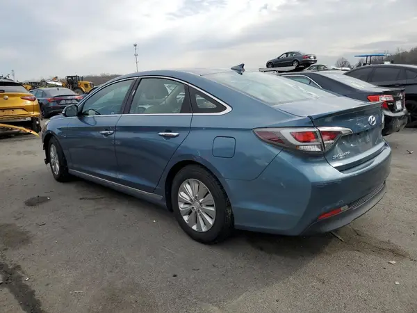 KMHE24L18GA023473 2016 HYUNDAI SONATA - Image 2