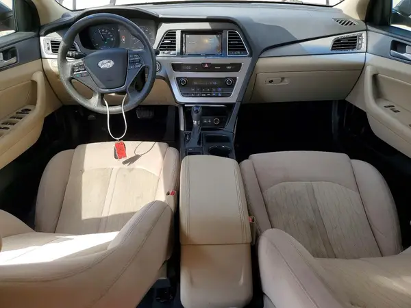 KMHE24L18GA025689 2016 HYUNDAI SONATA - Image 8