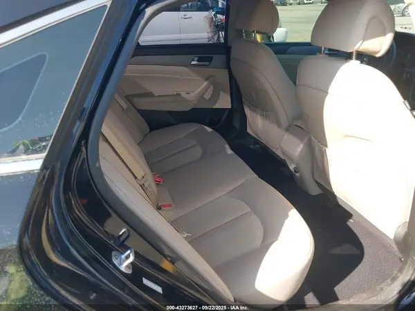 KMHE24L18GA027782 2016 HYUNDAI SONATA - Image 8