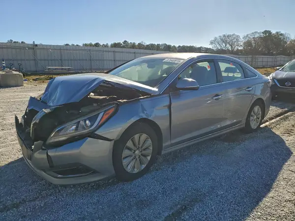 KMHE24L18GA027944 2016 HYUNDAI SONATA - Image 1
