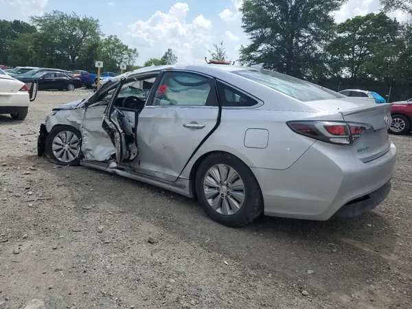 KMHE24L18GA028608 2016 HYUNDAI SONATA - Image 2
