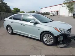 KMHE24L18GA028852 2016 HYUNDAI SONATA
