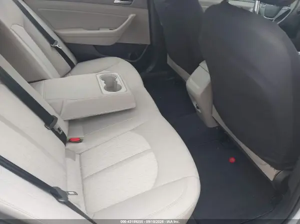 KMHE24L18GA035171 2016 HYUNDAI SONATA - Image 8