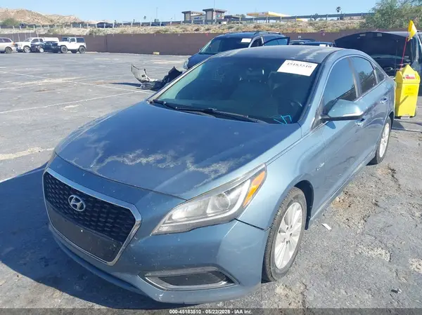 KMHE24L18GA035476 2016 HYUNDAI SONATA - Image 2