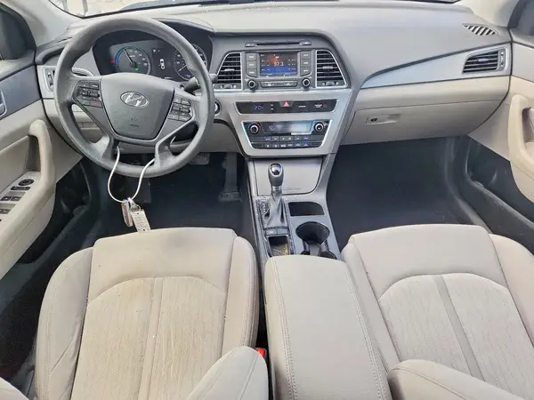 KMHE24L18GA035610 2016 HYUNDAI SONATA - Image 8