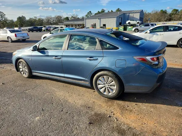 KMHE24L18GA038748 2016 HYUNDAI SONATA - Image 2