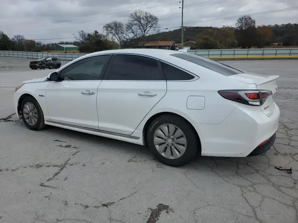 KMHE24L18GA039401 2016 HYUNDAI SONATA - Image 2