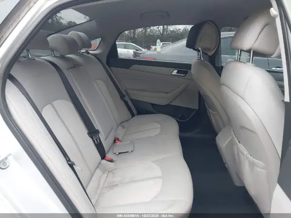 KMHE24L18GA040953 2016 HYUNDAI SONATA - Image 8