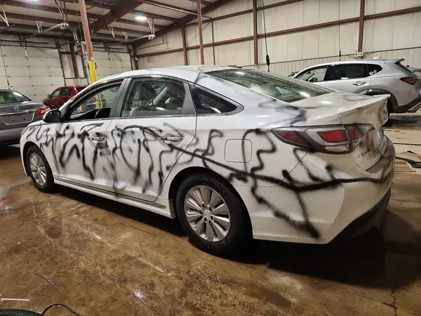 KMHE24L18HA044180 2017 HYUNDAI SONATA - Image 2