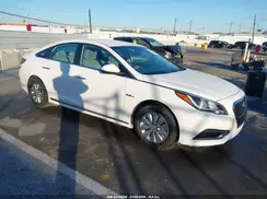 KMHE24L18HA048598 2017 HYUNDAI SONATA