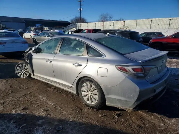 KMHE24L18HA050285 2017 HYUNDAI SONATA - Image 2