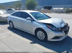 KMHE24L18HA051100 2017 HYUNDAI SONATA