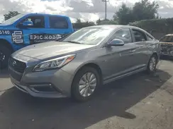 KMHE24L18HA057365 2017 HYUNDAI SONATA