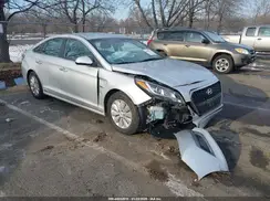 KMHE24L18HA058239 2017 HYUNDAI SONATA