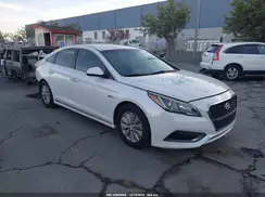 KMHE24L18HA059438 2017 HYUNDAI SONATA