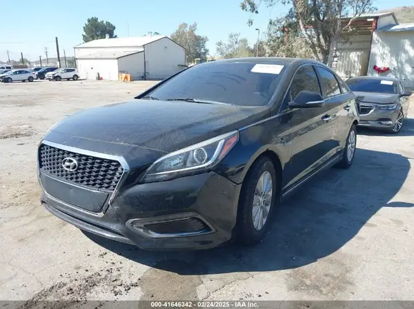 KMHE24L18HA059522 2017 HYUNDAI SONATA - Image 2