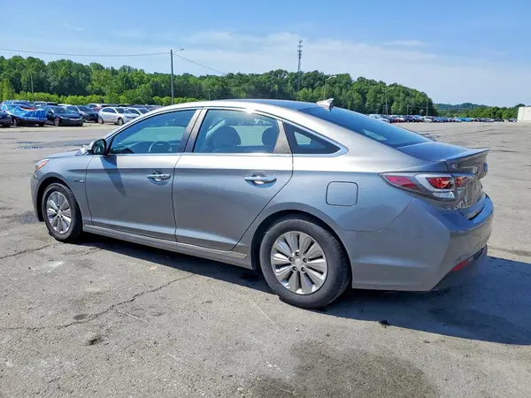 KMHE24L18HA060105 2017 HYUNDAI SONATA - Image 2