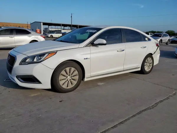 KMHE24L19GA010618 2016 HYUNDAI SONATA - Image 1