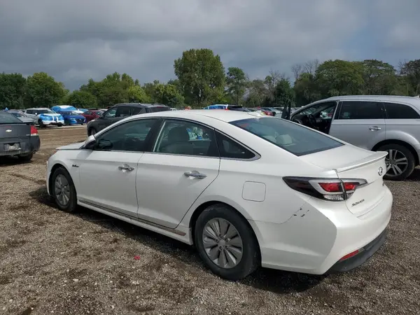 KMHE24L19GA010876 2016 HYUNDAI SONATA - Image 2
