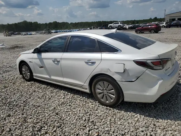 KMHE24L19GA011610 2016 HYUNDAI SONATA - Image 2