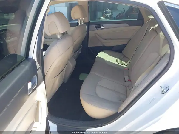 KMHE24L19GA011834 2016 HYUNDAI SONATA - Image 8
