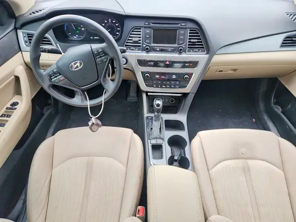 KMHE24L19GA011879 2016 HYUNDAI SONATA - Image 8