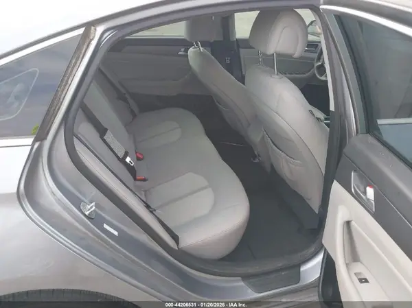 KMHE24L19GA013972 2016 HYUNDAI SONATA - Image 8