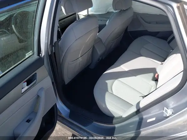KMHE24L19GA014720 2016 HYUNDAI SONATA - Image 8