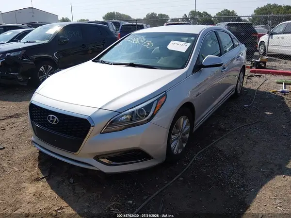 KMHE24L19GA015866 2016 HYUNDAI SONATA - Image 2