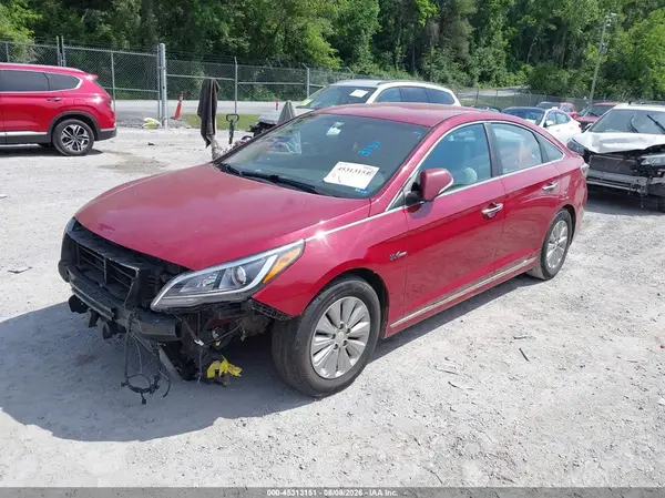 KMHE24L19GA016113 2016 HYUNDAI SONATA - Image 2