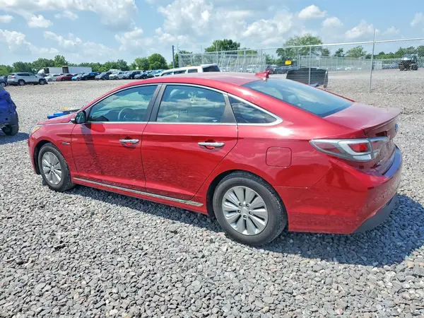 KMHE24L19GA016581 2016 HYUNDAI SONATA - Image 2