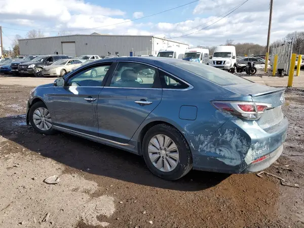 KMHE24L19GA016614 2016 HYUNDAI SONATA - Image 2
