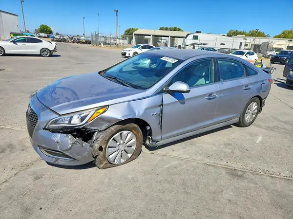 KMHE24L19GA018993 2016 HYUNDAI SONATA - Image 1
