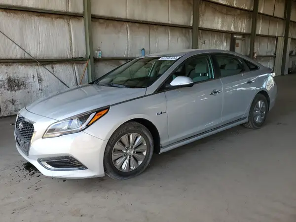 KMHE24L19GA024602 2016 HYUNDAI SONATA - Image 1